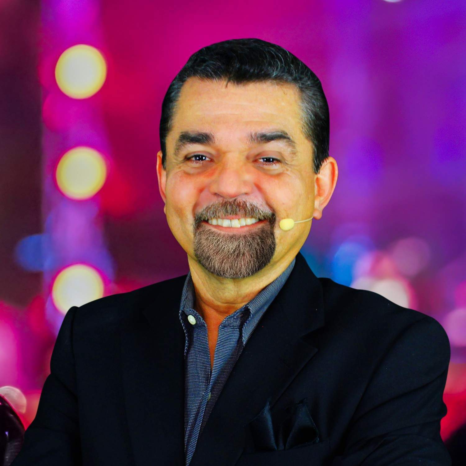 Ernesto Yturralde, facilitador experto en Aprendizaje Experiencial y Team Building corporativo internacional