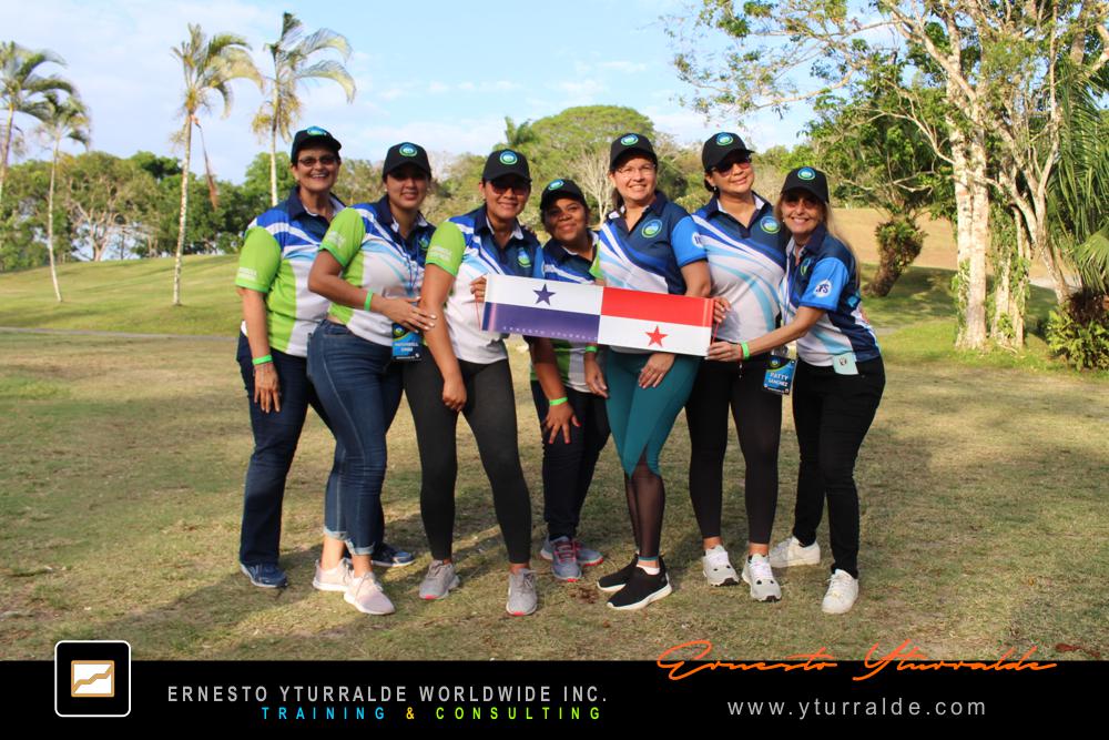 Team Building Max LATAM desarrollando habilidades blandas en equipos empresariales