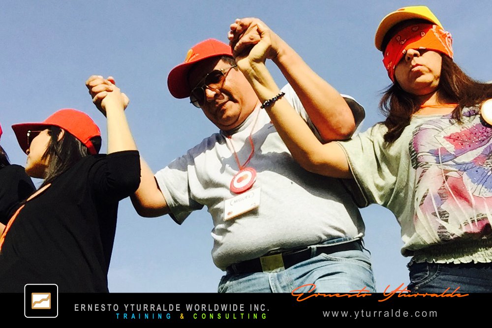 Team Building Max LATAM | Talleres de Cuerdas | Taller de Trabajo en Equipo para Empresas