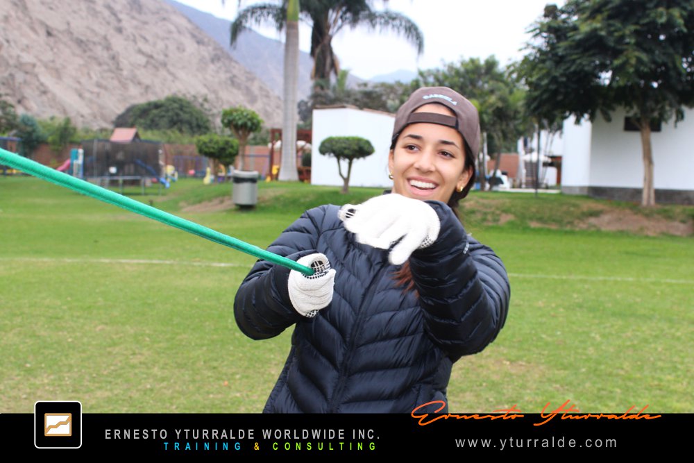 Team Building Max LATAM | Talleres de Cuerdas | Dinámicas de Grupos y Actividades para Team Building Empresarial