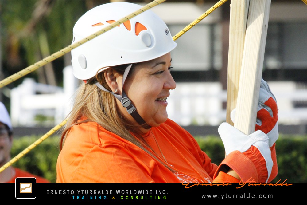 Team Building Max LATAM | Talleres de Cuerdas | Actividades lúdicas empresariales